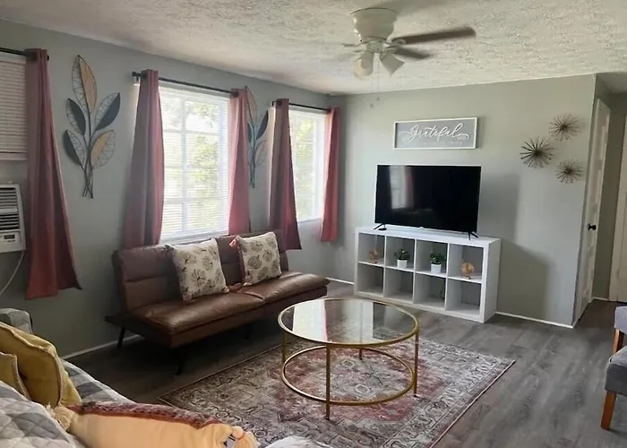 Historic Peaceful Apt Near Vsu & Sgmc