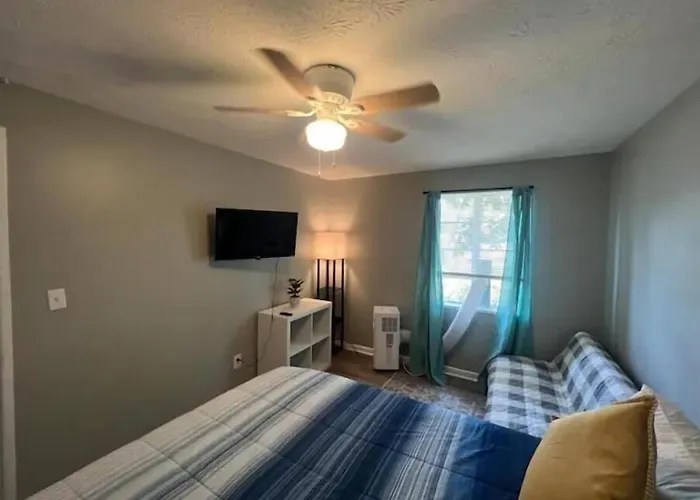 Historic Peaceful Apt Near Vsu & Sgmc