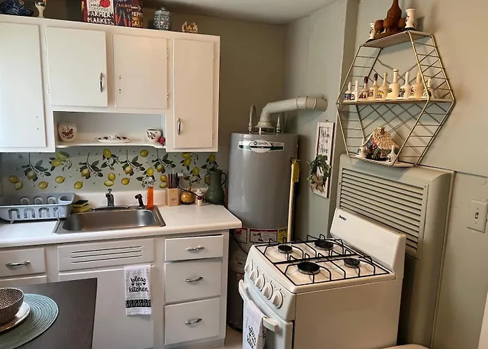 Cozy Studio Near Vsu, Sgmc & Moody Afb